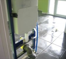 Carrelage WC / placard / entr&eacute;e