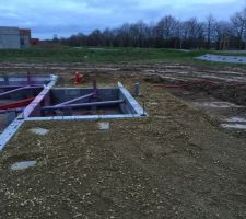 PREPARATIFS POUR LA FUTURE TERRASSE