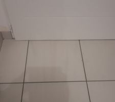 Mon carrelage  blanc vire au marron