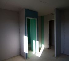Chambre des parents avec l'entrée de la SdB des parents