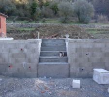 Escalier accès jardin
