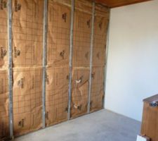 Chambre d'amis du fond isolation