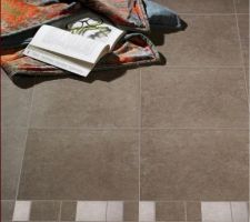 Voici notre carrelage pour les pi&egrave;ces du rez-de-chauss&eacute;e.