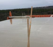 Dalle  une fois liss&eacute;e avec la lissarde &agrave; b&eacute;ton