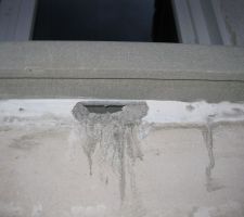 Pas de finition termin&eacute;e. Cela ne doit pas &ecirc;tre mieux &agrave; l'int&eacute;rieur. Toujours en attente d'une visite de contr&ocirc;le!