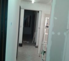 Ossature du placard de l'entr&eacute;e