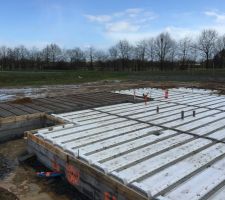 PLANCHER ISOLANT RECTOR AVANT POSE DU CHAUFFAGE