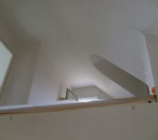 Chape coul&eacute;e &eacute;tage c&ocirc;t&eacute; bureau