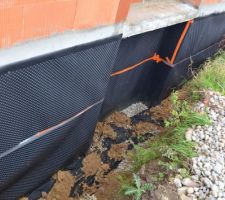 Drain et protection soubassement