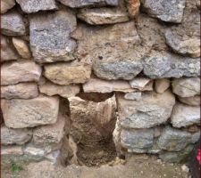 Trou dans mur raccordement eau tae