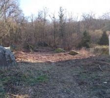 Terrain bien orient&Atilde;&copy; original avec ses rochers!