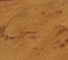 Taches parquet par produit lave-vitre