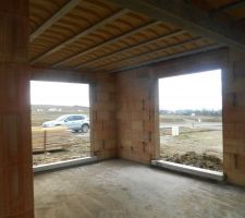 Tablettes du s&eacute;jour pos&eacute;s