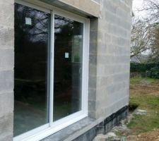 Pose des portes et fenêtres