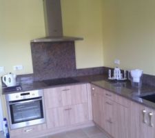 Cuisine avec plan de travail en granite