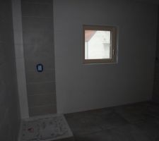 Sdb &eacute;tage carrel&eacute;e