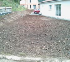 Fin terrassement suite construction mur