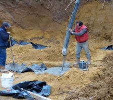 Base de l'appareil pour vérifier la hauteur du béton