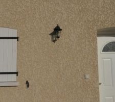 Lanternes extérieures posées, ca c'est fait !