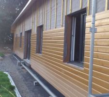 Pose des tasseaux manquant, &agrave; la cloueuse.