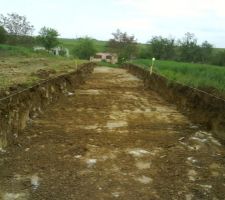 Terrassement fini de la demi chaussée à l'intérieur du lotissement