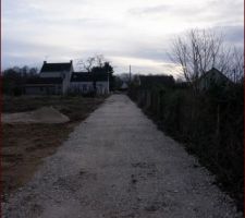 Vue du chemin d'accès depuis la deuxième parcelle