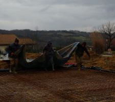 Mise en place des bâches sur le TS