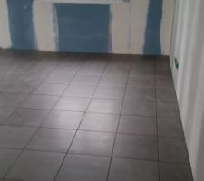 Salon vu de la cuisine
