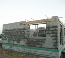 Coffres de volets roulants pos&eacute;s