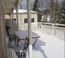 1 hiver sous la neige , terrasse impÃ©cable!
et chaleur Ã  l'interieur