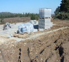 *Note pour moi : Penser &agrave; acheter des bottes et &agrave; les mettre dans la voiture car les bains de boue juste avant d'aller au travail &ccedil;a craint. La honte de se balader sur le chantier en talons ...