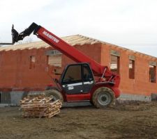 Charpente pos&eacute;e