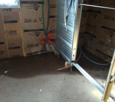 Infiltration d'eau dans la salle d'eau et la chambre du RDC (problème d'étanchéité au niveau du toit plat du carport)