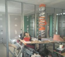 Pose des portes a galandage
