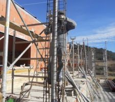 Descente EP dans les poteaux