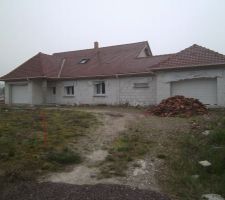 Cette maison est en cours de finition et sera plus prometteuse que celle de mon fils