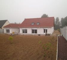 Cette maison est en cours de finition et sera plus prometteuse que celle de mon fils