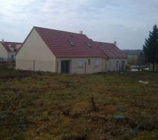 Voici la maison vue de derri&egrave;re...