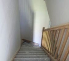 Escalier avec les enduits