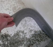 Chape &eacute;tage. Protection remont&eacute;e capillaire