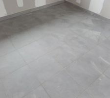 Le carrelage IV finit avec les joints