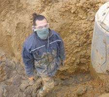 Perçage de la buse du puits pour le trop plein de la cuve d'EP