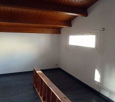 Grand salon cÃ´tÃ© piano