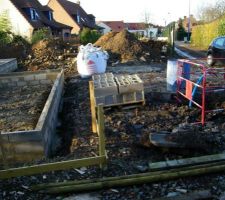 Vide sanitaire su trois tas. &Eacute;l&eacute;vation entre le jeudi 26 et vend. 27 f&eacute;v.2015