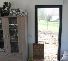 Salon, fen&ecirc;tre pignon