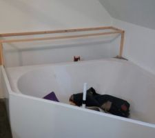 Espace technique baignoire.