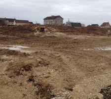 Viabilisation toujours en cours, mais &ccedil;a avance plut&ocirc;t pas mal