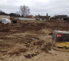 Viabilisation toujours en cours, mais &ccedil;a avance plut&ocirc;t pas mal