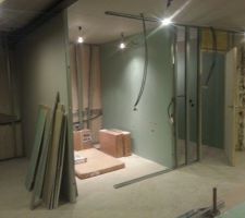 Mise en place rail pour placo en doublet