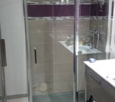 Paroi douche salle d'eau